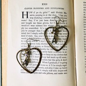 Boutique French Eiffel Tower heart & bird earrings